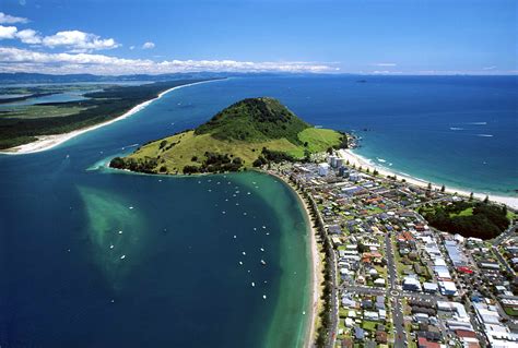 Bay of Plenty – Travel guide at Wikivoyage.